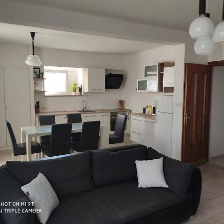 Apartment Sandra Vodice Esterno foto