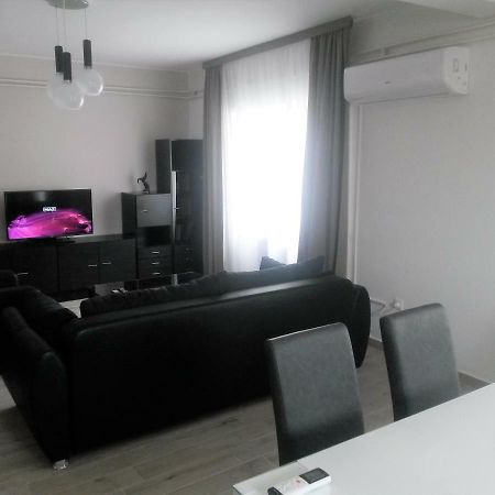 Apartment Sandra Vodice Esterno foto