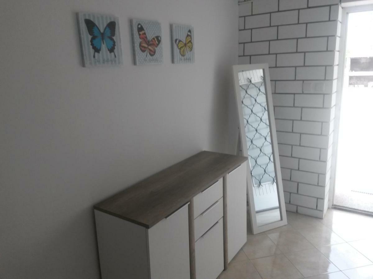 Apartment Sandra Vodice Esterno foto